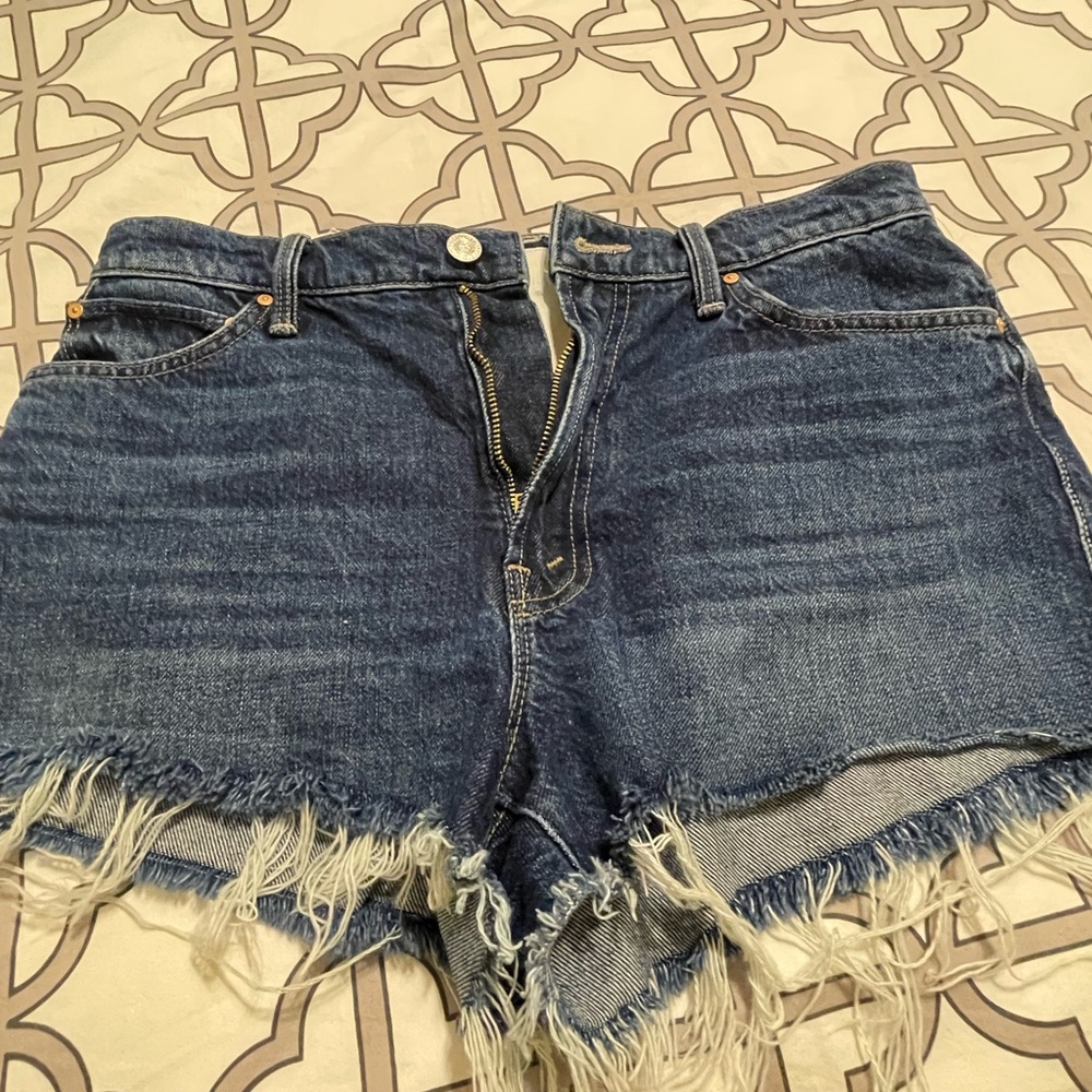 MOTHER Blue Jean Shorts High-Waisted Frayed Hem